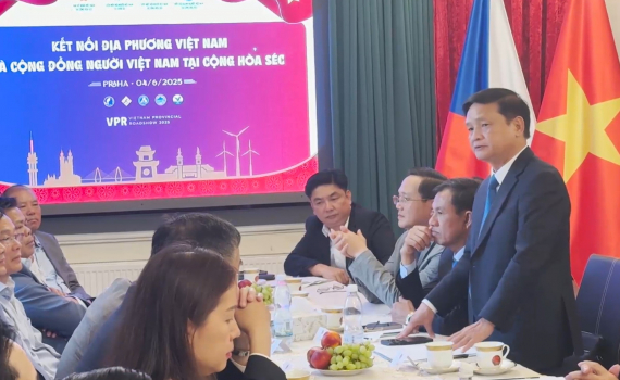 Ninh B&igrave;nh quảng b&aacute; tiềm năng du lịch tại Cộng h&ograve;a S&eacute;c v&agrave; Vương quốc Bỉ