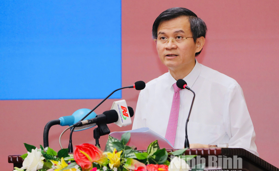 Nhanh ch&oacute;ng ổn định tổ chức, tập trung cao độ v&agrave;o nhiệm vụ ph&aacute;t triển kinh tế - x&atilde; hội với tinh thần chủ động, s&aacute;ng tạo, quyết liệt v&agrave; linh hoạt
