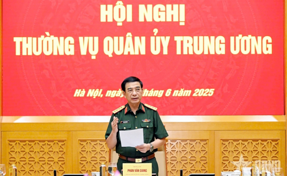 Đại tướng Phan Văn Giang chủ tr&igrave; Hội nghị Thường vụ Qu&acirc;n ủy Trung ương