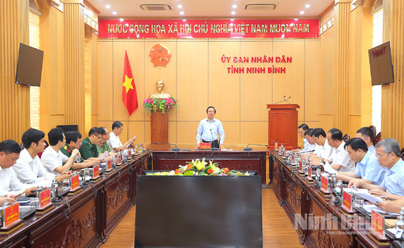 UBND tỉnh tổ chức Hội nghị phi&ecirc;n thường kỳ th&aacute;ng 6