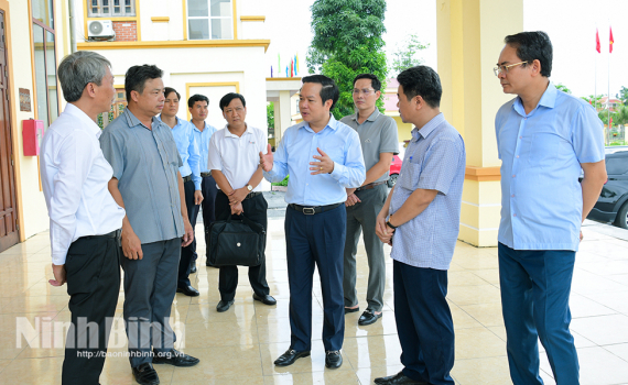 Kiểm tra c&ocirc;ng t&aacute;c chuẩn bị cho Lễ c&ocirc;ng bố c&aacute;c nghị quyết, quyết định về s&aacute;p nhập đơn vị h&agrave;nh ch&iacute;nh v&agrave; vận h&agrave;nh đơn vị h&agrave;nh ch&iacute;nh cấp x&atilde; mới