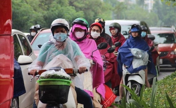 Thời tiết h&ocirc;m nay (27-6): Bắc Bộ mưa d&ocirc;ng, miền Trung nắng n&oacute;ng gay gắt