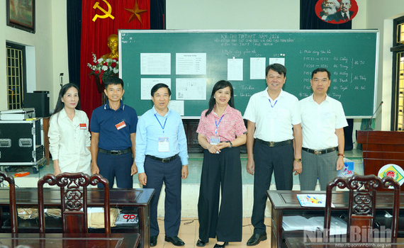 Ban Chỉ đạo Kỳ thi tốt nghiệp THPT năm 2026 tỉnh kiểm tra tại c&aacute;c điểm thi