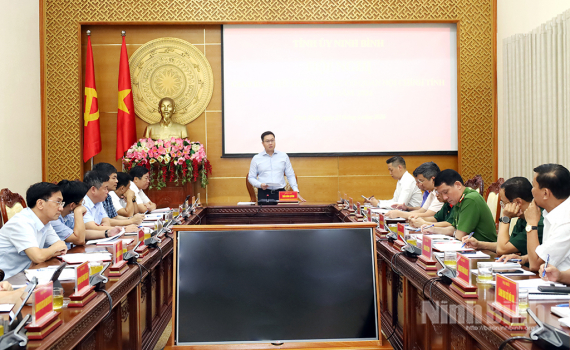 Thường trực Tỉnh ủy giao ban với thủ trưởng c&aacute;c cơ quan nội ch&iacute;nh