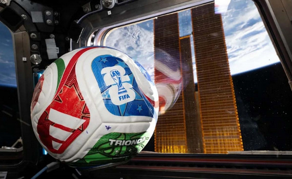 Cơn sốt World Cup đ&atilde; lan ra ngo&agrave;i kh&ocirc;ng gian