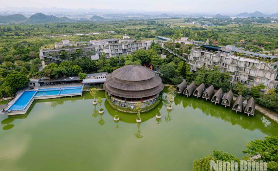 Độc đ&aacute;o kiến tr&uacute;c nh&agrave; tre lớn nhất Đ&ocirc;ng Nam &Aacute;