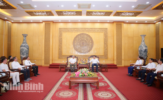 Đồng ch&iacute; Ph&oacute; B&iacute; thư Thường trực Tỉnh ủy Trần Đăng Quỳnh tiếp x&atilde; giao L&atilde;nh sự danh dự Việt Nam tại Istanbul (Thổ Nhĩ Kỳ)