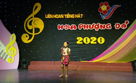 24 th&iacute; sinh xuất sắc bước v&agrave;o Chung khảo Li&ecirc;n hoan tiếng h&aacute;t hoa phượng đỏ