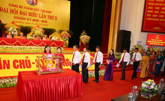 39 đồng ch&iacute; được bầu v&agrave;o Ban Chấp h&agrave;nh Đảng bộ TP Tam Điệp kh&oacute;a X