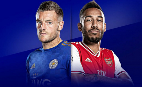 Arsenal - Leicester: Ph&aacute;o thủ lại &ldquo;tặng qu&agrave;&rdquo; cho MU?