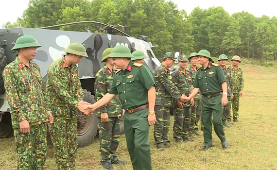 Bộ CHQS tỉnh động vi&ecirc;n đo&agrave;n tuyển thủ luyện tập