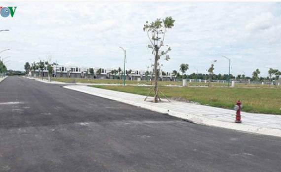 Cấm &ldquo;ph&acirc;n l&ocirc; b&aacute;n nền&rdquo; với mọi đ&ocirc; thị v&agrave; c&acirc;u chuyện quản l&yacute;