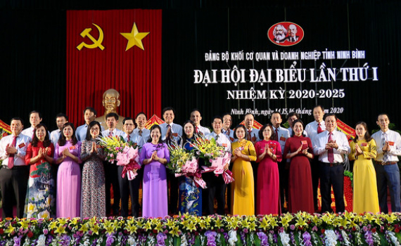 Đại hội đại biểu Đảng bộ Khối CQ&DN tỉnh nhiệm kỳ 2020-2025 th&agrave;nh c&ocirc;ng tốt đẹp