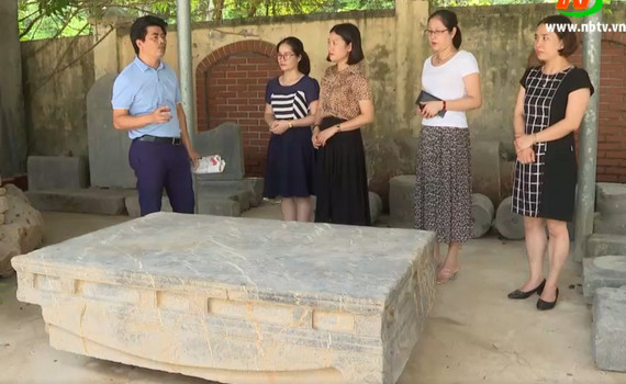 Gi&aacute; trị sập đ&aacute; cổ tại Bảo t&agrave;ng Ninh B&igrave;nh