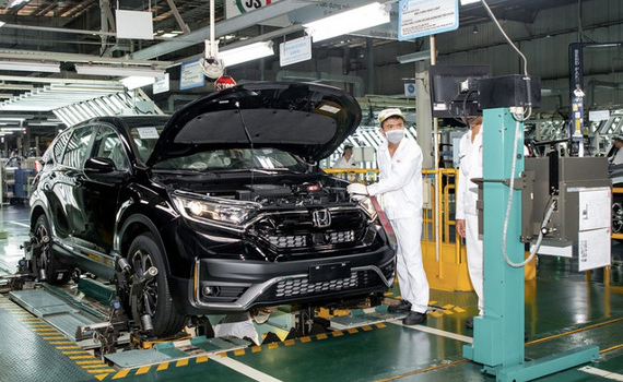 Giảm 50% ph&iacute; trước bạ: Nhiều h&atilde;ng xe bỏ nhập khẩu quay lại lắp r&aacute;p