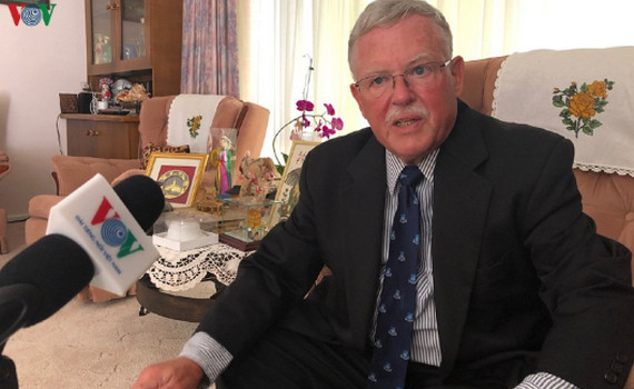 Gi&aacute;o sư Carl Thayer: Việt Nam tạo ra lợi &iacute;ch song tr&ugrave;ng khi gia nhập ASEAN