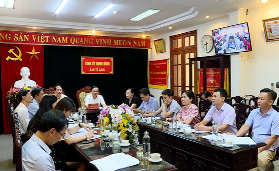 G&oacute;p &yacute; v&agrave;o Dự thảo Quy chế bầu cử Đại hội lần thứ XIII của Đảng