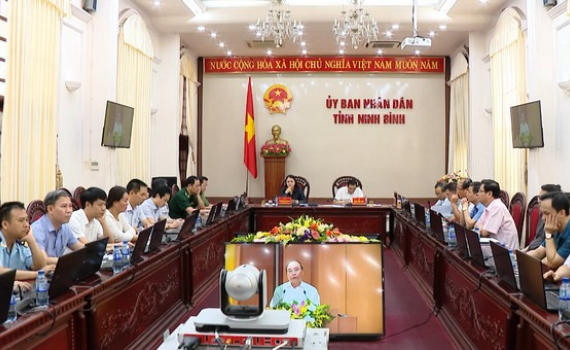 Hội nghị trực tuyến Ch&iacute;nh phủ với c&aacute;c địa phương