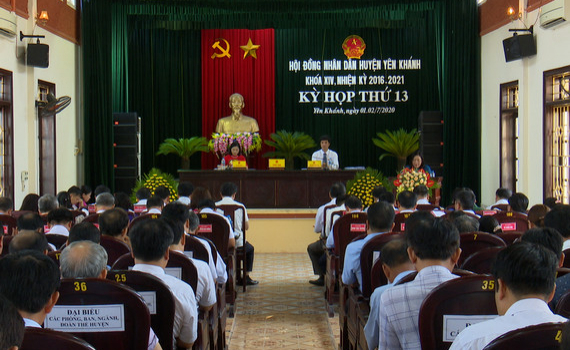 Khai mạc kỳ họp thứ 13, HĐND huyện Y&ecirc;n Kh&aacute;nh kho&aacute; XIV