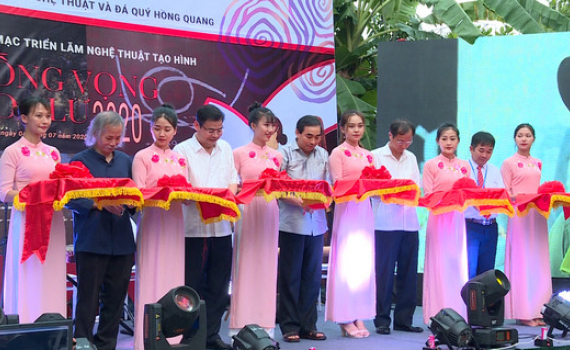 ​​​​​Khai mạc triển l&atilde;m nghệ thuật &ldquo;Đồng vọng Hoa Lư 2020&rdquo;
