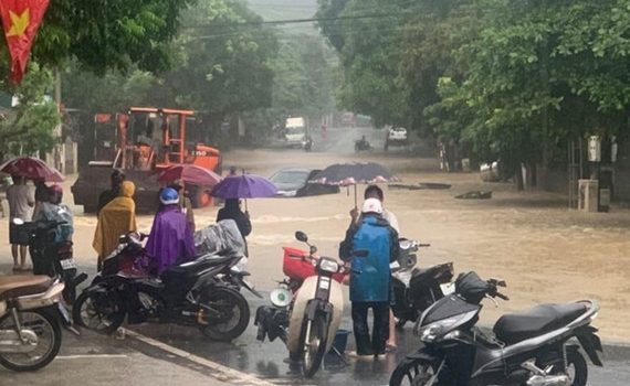 Lượng mưa tại H&agrave; Giang lớn nhất trong 59 năm qua