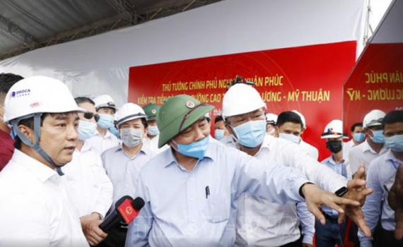Thủ tướng kiểm tra tiến độ thi c&ocirc;ng cao tốc Trung Lương - Mỹ Thuận