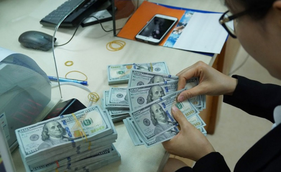Tỷ gi&aacute; ngoại tệ h&ocirc;m nay 4/7: Đồng USD tiếp tục suy yếu