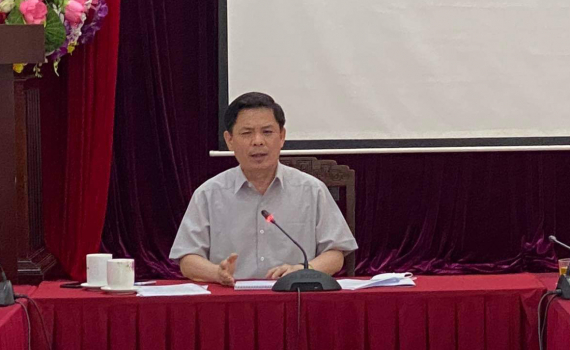 Bộ trưởng GTVT: &Aacute;p dụng c&ocirc;ng nghệ, mở th&ecirc;m 'luồng xanh' cho h&agrave;ng h&oacute;a lưu th&ocirc;ng