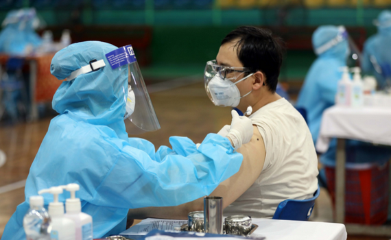 Chiều 24.7, th&ecirc;m 3.977 ca mắc Covid-19, ri&ecirc;ng TP. Hồ Ch&iacute; Minh đ&atilde; 3.326 ca.