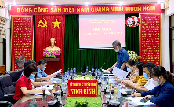Gi&aacute;m s&aacute;t việc giải quyết c&aacute;c &yacute; kiến, kiến nghị của cử tri