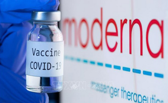 Hơn 2 triệu liều vaccine Moderna ph&ograve;ng Covid-19 về đến Việt Nam 