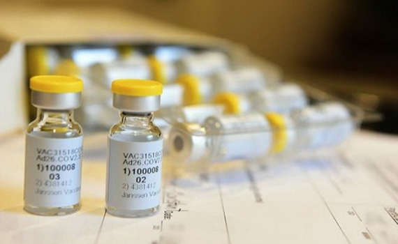 Mỹ hỗ trợ vaccine Johnson&Johnson, Moderna cho 3 nước ch&acirc;u &Aacute;