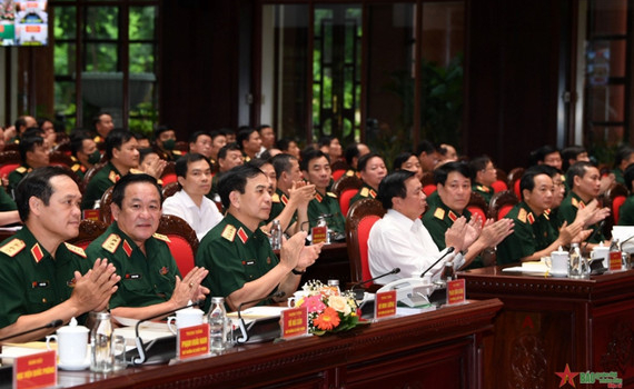 Qu&acirc;n ủy Trung ương tổ chức H&ocirc;̣i nghị cán b&ocirc;̣ chủ ch&ocirc;́t toàn qu&acirc;n phổ biến, học tập một số nội dung t&aacute;c phẩm của Tổng B&iacute; thư Nguyễn Ph&uacute; Trọng