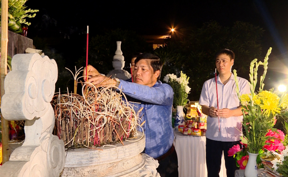 Ninh B&igrave;nh thắp nến tri &acirc;n nh&acirc;n Kỷ niệm 75 năm ng&agrave;y Thương binh, Liệt sỹ