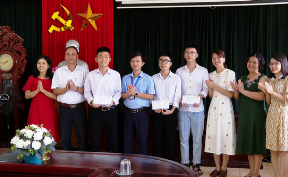 Trường THPT Y&ecirc;n Kh&aacute;nh A - Ng&ocirc;i trường c&oacute; nhiều thủ khoa to&agrave;n quốc v&agrave; của tỉnh
