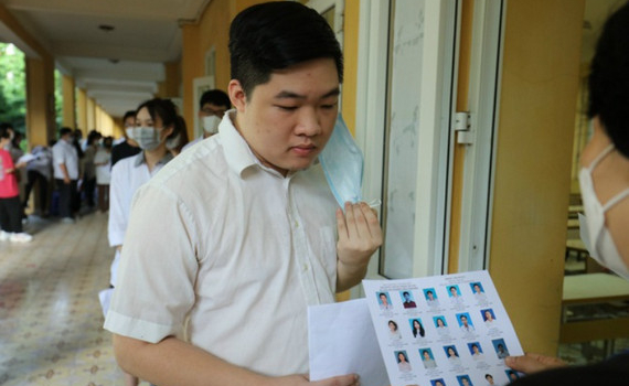 Th&iacute; sinh ho&agrave;n th&agrave;nh m&ocirc;n thi đầu ti&ecirc;n