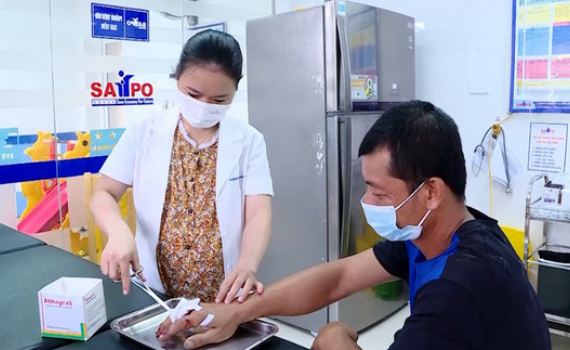 C&aacute;ch xử l&yacute; người bị s&uacute;c vật nghi dại cắn