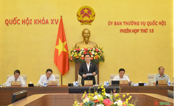 Khai mạc Phi&ecirc;n họp thứ 13 của Ủy ban Thường vụ Quốc hội