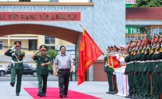 X&acirc;y dựng khu vực ph&ograve;ng thủ vững mạnh, g&oacute;p phần x&acirc;y dựng nền kinh tế độc lập, tự chủ, hội nhập