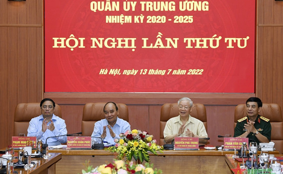 Tổng B&iacute; thư Nguyễn Ph&uacute; Trọng chủ tr&igrave; Hội nghị Qu&acirc;n ủy Trung ương
