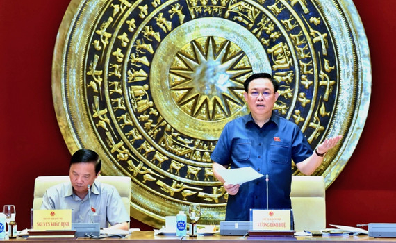 Chủ tịch Quốc hội Vương Đ&igrave;nh Huệ chủ tr&igrave; họp sửa đổi nghị quyết về ph&acirc;n loại đ&ocirc; thị, đơn vị h&agrave;nh ch&iacute;nh