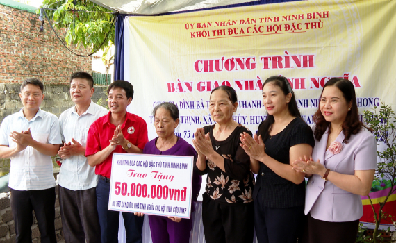 Kh&aacute;nh th&agrave;nh nh&agrave; t&igrave;nh nghĩa cho cựu thanh ni&ecirc;n xung phong tại x&atilde; Gia Thủy