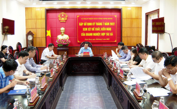 Chủ tịch UBND tỉnh gặp gỡ doanh nghiệp định kỳ th&aacute;ng 7