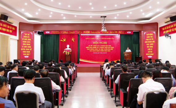 N&acirc;ng cao năng lực l&atilde;nh đạo, chỉ đạo của Đảng ủy Khối Cơ quan v&agrave; Doanh nghiệp tỉnh