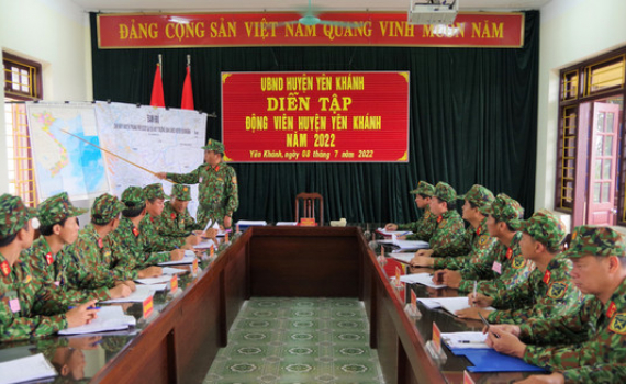 Y&ecirc;n Kh&aacute;nh diễn tập động vi&ecirc;n Qu&acirc;n nh&acirc;n dự bị năm 2022