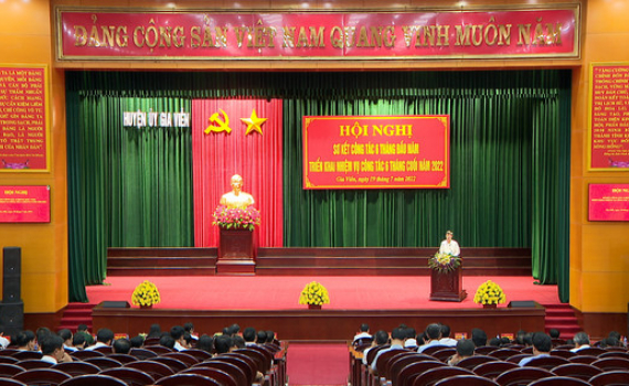 Huyện ủy Gia Viễn triển khai nhiệm vụ những th&aacute;ng cuối năm