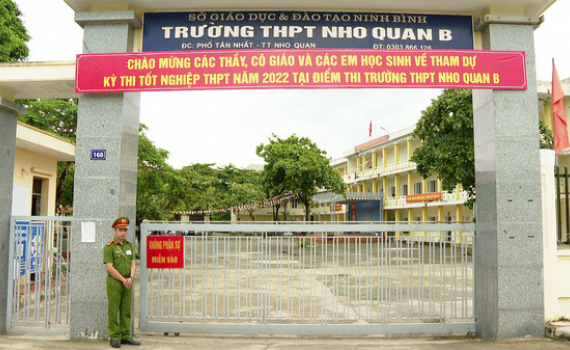 Tr&ecirc;n 10.000 th&iacute; sinh của tỉnh Ninh B&igrave;nh bước v&agrave;o ng&agrave;y thi đầu ti&ecirc;n kỳ thi tốt nghiệp THPT 2022