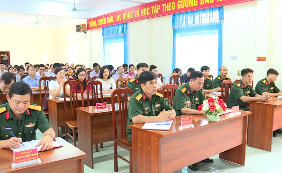 Bồi dưỡng kiến thức Quốc ph&ograve;ng v&agrave; An ninh cho c&aacute;n bộ đối tượng 3