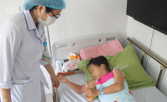 Th&ecirc;m nhiều ca sốt xuất huyết nặng từ ph&iacute;a Nam về