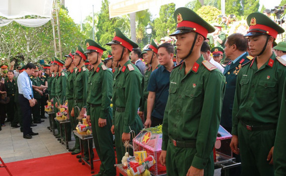 B&ugrave; đắp mất m&aacute;t, thiệt th&ograve;i cho thương binh, gia đ&igrave;nh liệt sĩ vừa l&agrave; nhiệm vụ ch&iacute;nh trị, vừa l&agrave; t&igrave;nh cảm